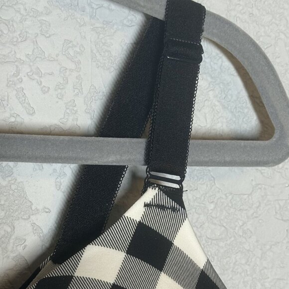Torrid Curve Black & White Checkered Wireless Lightly Lined Bra 48D Adjustable S - Picture 2 of 6